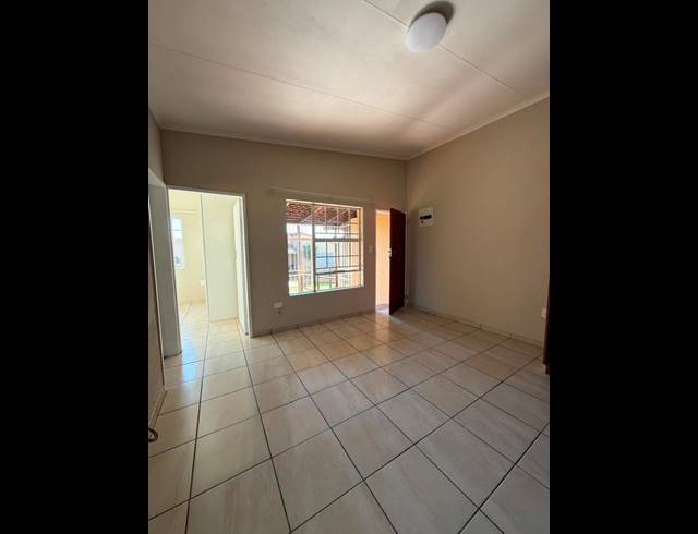 3 BEDROOM PROPERTY TO RENT IN ELSPARK